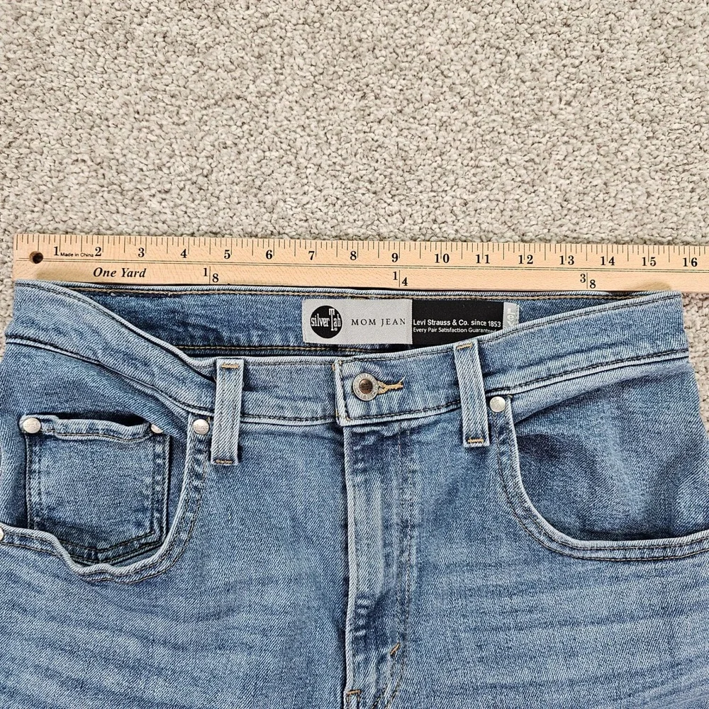 Levi's Silver Tab Mom‎ Jean Medium Wash Straight Leg Casual Denim Pants Size 31